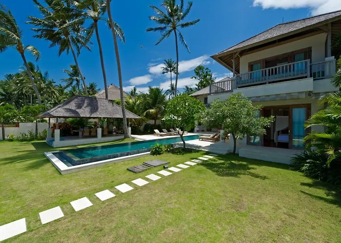 Siri Mendira Villa *