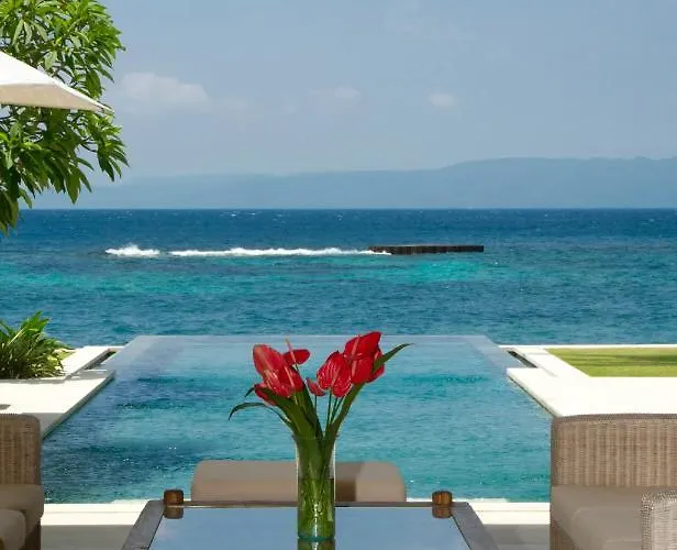 Siri Mendira Villa *